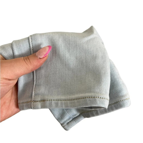 AEO • Super Hi-Rise Jegging Light Wash - Picture 4 of 9